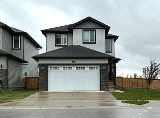 172 Wildrose Dr, Strathmore, AB T1P0G5