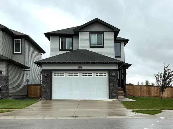 172 Wildrose Dr, Strathmore, AB T1P 0G5