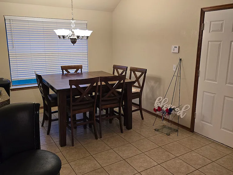 1204 Clover Rd — Photo 2