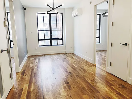 Rented by Manhattan Management LLC | media 2