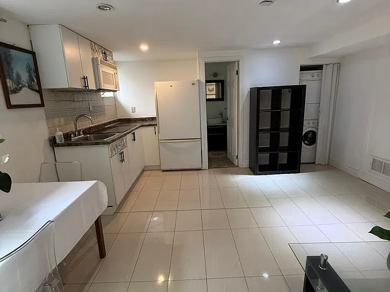 430 Balkan Rd #BASEMENT — Photo 5