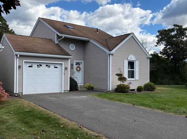 119 Alvord Pl #119, South Hadley, MA 01075