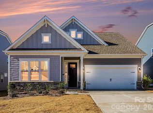 135 Goorawing Ln, Mooresville, NC 28115