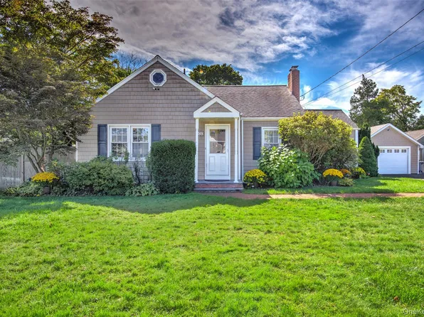 60 Everett Street, Patchogue, NY 11772
