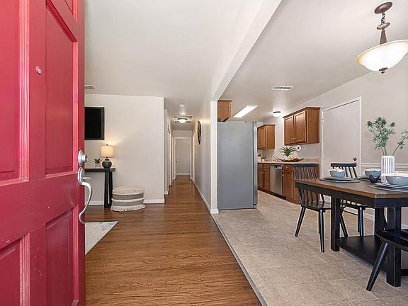 3rd image of 6314 Hickory Ave