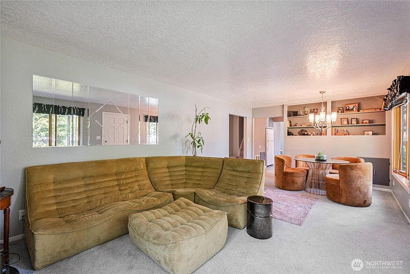 5th image of 111 Appleman Drive
