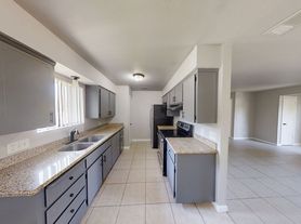 190 W 9th St