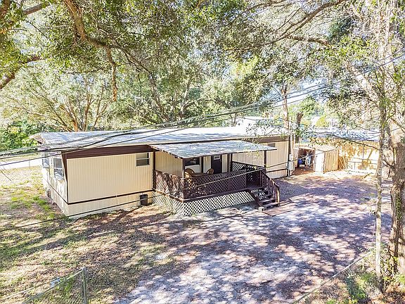 3rd image of 1916 S Mobile Villa Dr