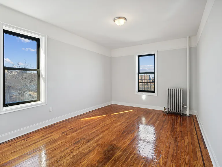 2175 Cedar Ave #9A — Photo 8