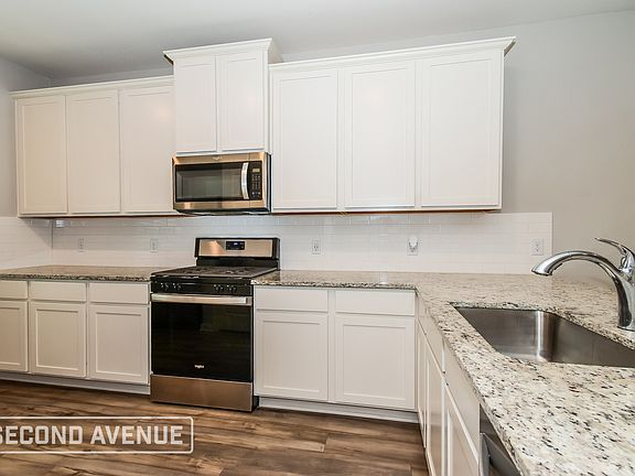 5th image of 2100 Jeanine Dr