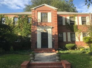 2604 W Jarvis Ave, Chicago, IL