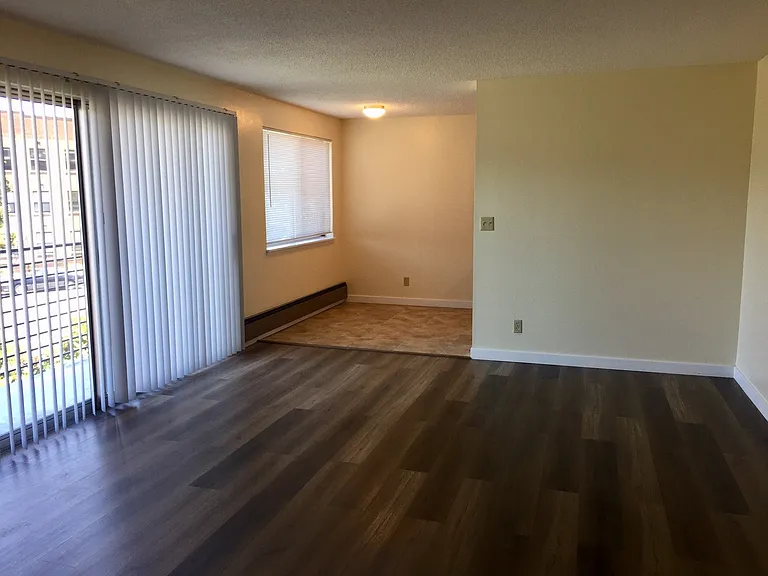 702 S Yakima Ave #3 — Photo 11