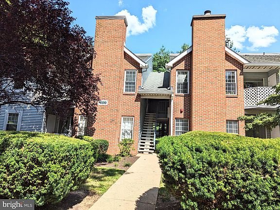 2nd image of 405 Diamond Dr