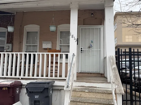 1813 W 3rd St #1, Wilmington, DE 19805