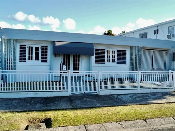 (undisclosed Address), Carolina, PR 00985