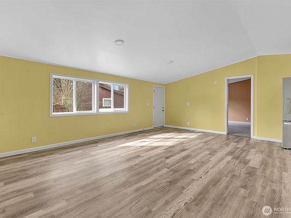 2nd image of 10020 219th Avenue Ct E #37