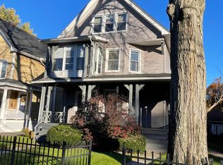 196 Oxford St, Hartford, CT 06105