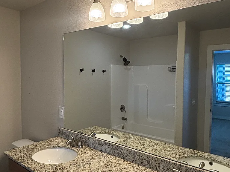 510 Vee St — Photo 7