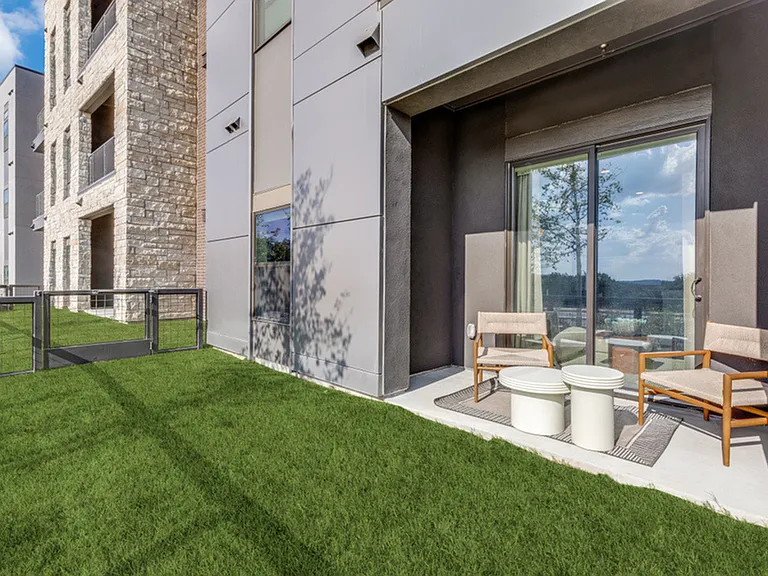 Pearl Bee Cave | Bee Cave, Texas | New Apartment Homes