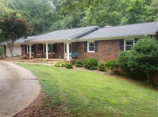 1676 Kensington Cir, Newton, NC 28658