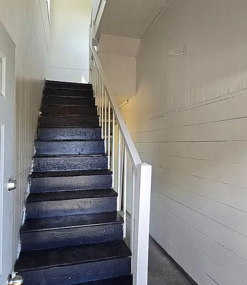 321 S 3rd St — Photo 16