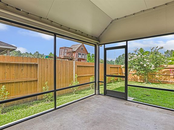 4th image of 1554 Ancient Oak Ln