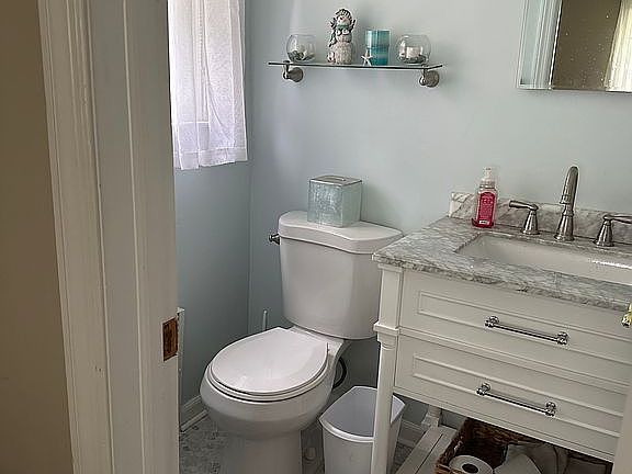 4th image of 75 Mount Sinai Ave