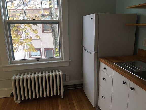 5th image of 2828 Humboldt Ave S APT 5
