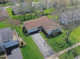 981 Alden Ln, Buffalo Grove, IL 60089