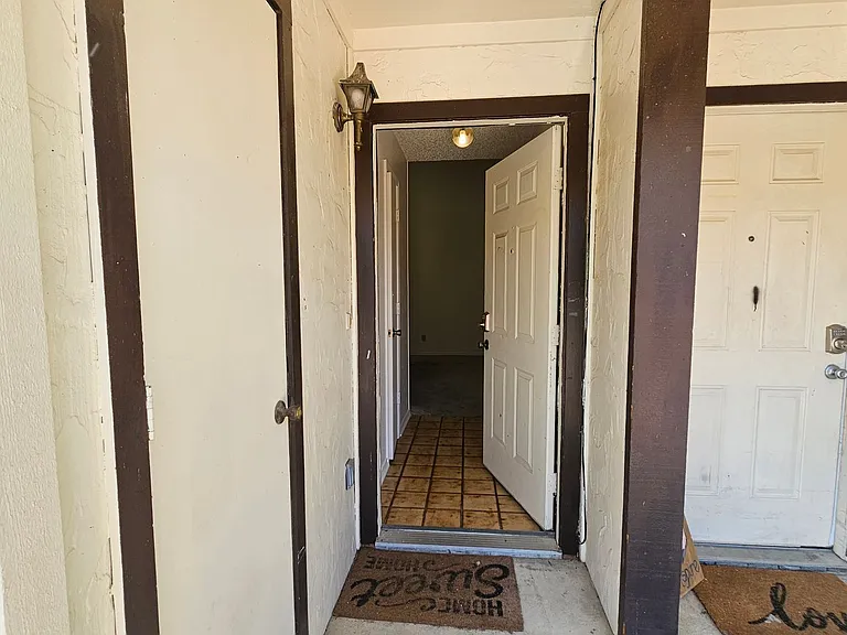 544 E Windsor Dr — Photo 5