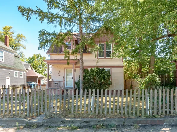 204 Elm Pl, Kalamazoo, MI 49007