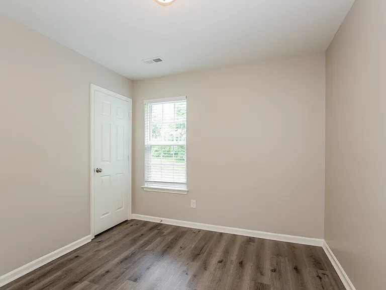 6423 Nevin Glen Dr — Photo 13