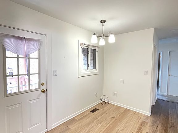 5th image of 8326 Christiana Ave #1W