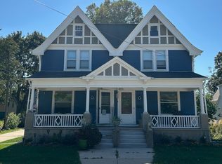 N54W6027 Portland Rd, Cedarburg, WI 53012