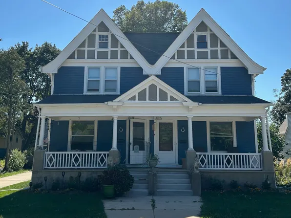 N54W6027 Portland Rd, Cedarburg, WI 53012