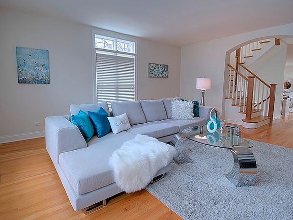 4th image of 1702 N Maplewood Ave #1
