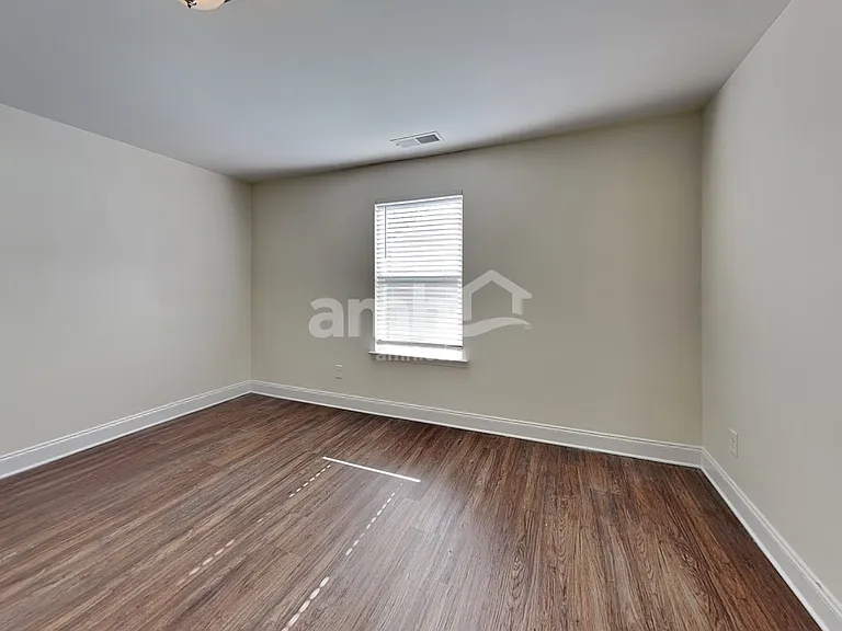 103 Kirk Dr — Photo 14