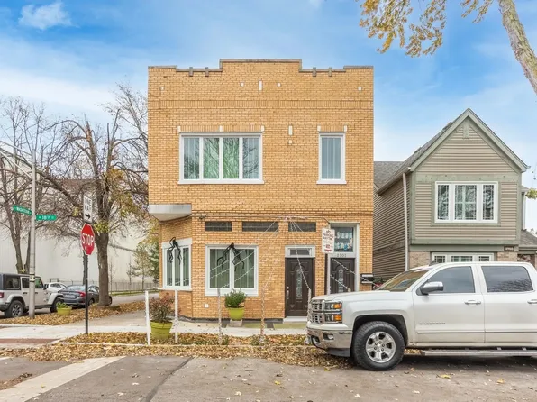 2701 W 18th St #2F, Chicago, IL 60608