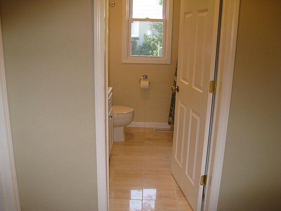 3rd image of 28065 Glasgow St