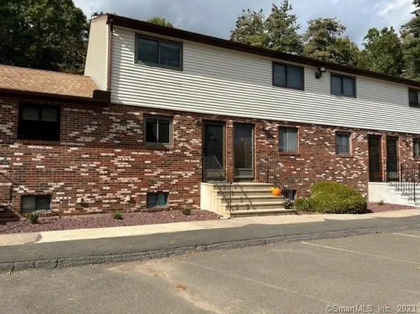 10 West Pine Way #B2, Plainville, CT 06062