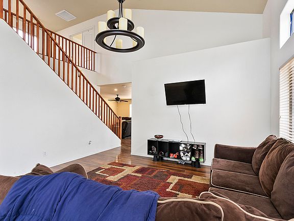 5th image of 95 W Brangus Way