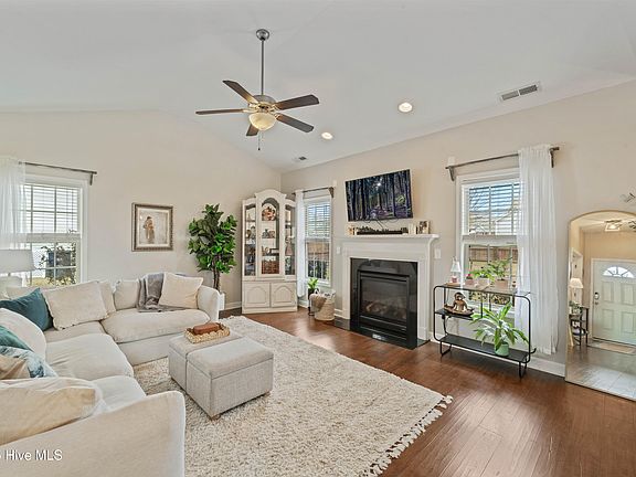 5th image of 114 Lincolnton Ct