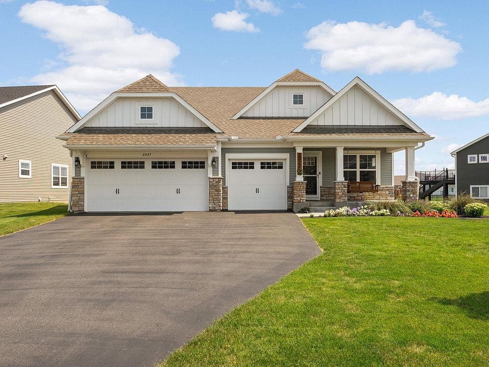 1st image of 2027 Diamond Ln