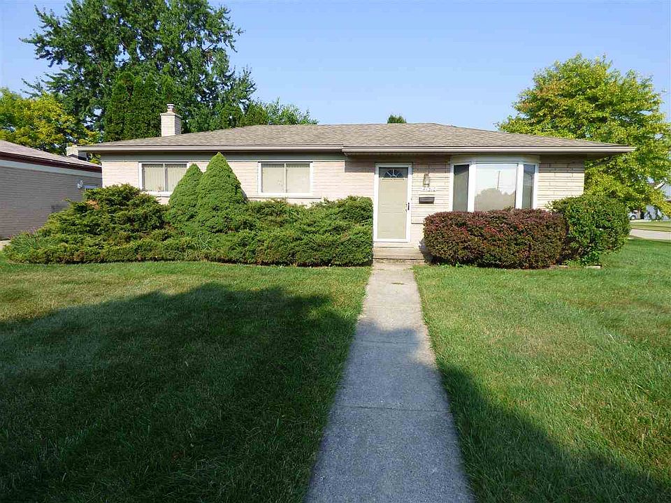 1st image of 41310 Estate Dr