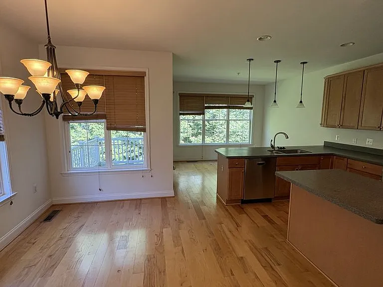 9134 Marlove Oaks Ln — Photo 10