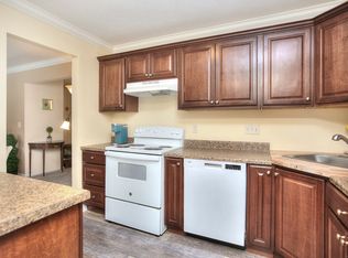 255 Strawberry Hill Ave UNIT E2, Stamford, CT 06905