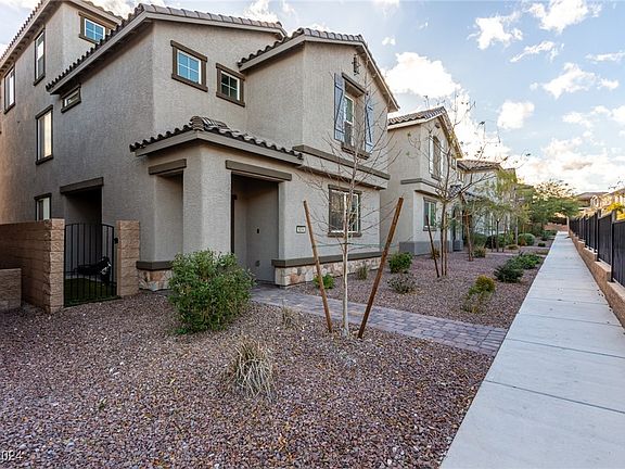 2nd image of 8044 Mercury Skye St