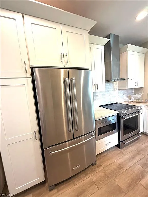 3 bed, 2.0 bath, 1500 sqft, $3,500 — Photo 2