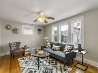 16 Oakland St #2, Watertown, MA 02472