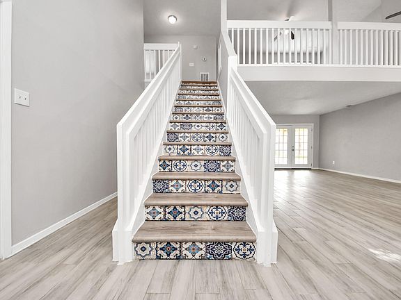 5th image of 8114 Misty Ridge Ln